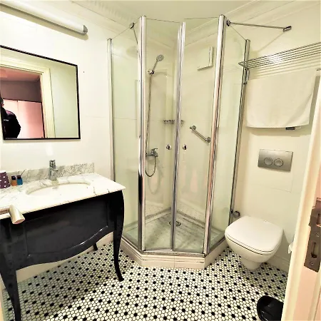 Frame Galata Appartement