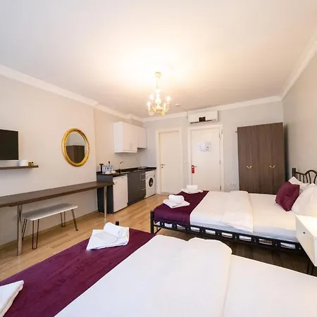 Apartment Frame Galata *