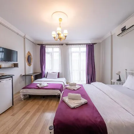 Apartment Frame Galata