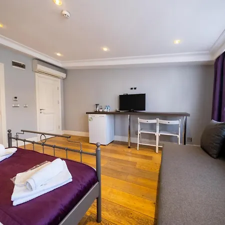 Frame Galata Apartment