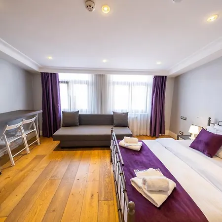 Frame Galata Apartment