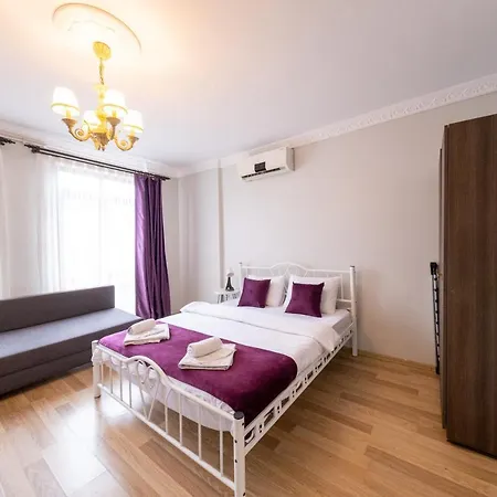 Apartment Frame Galata *